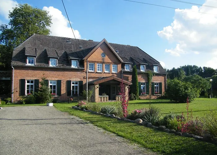 Gutshaus Daemelow Tussen Schwerin En Wismar