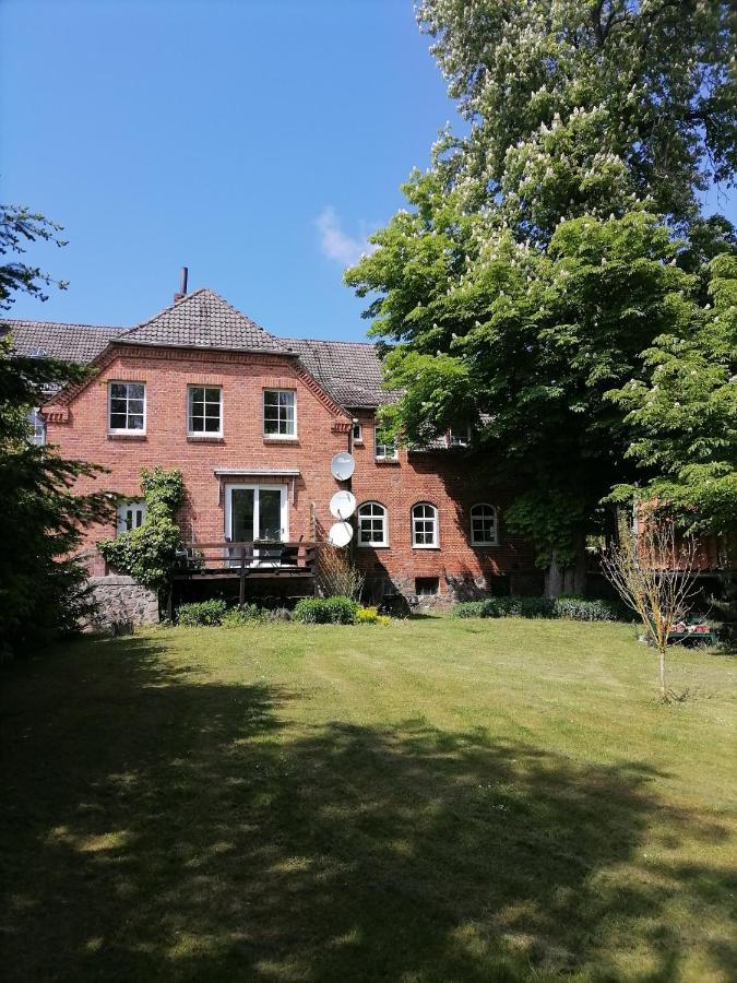 Appartement Gutshaus Tussen Schwerin En Wismar Dämelow